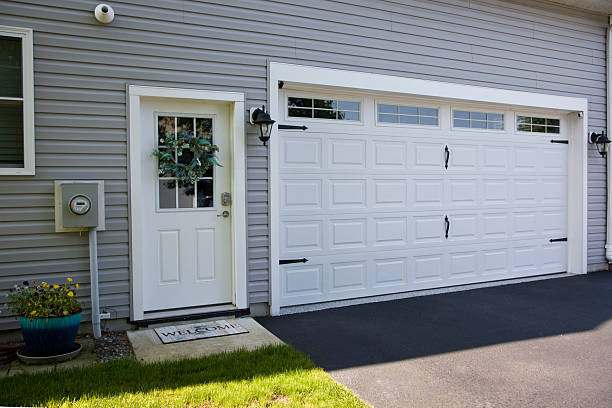 24/7 Emergency Garage Door Panel Replacement experts in Laverne, OK
